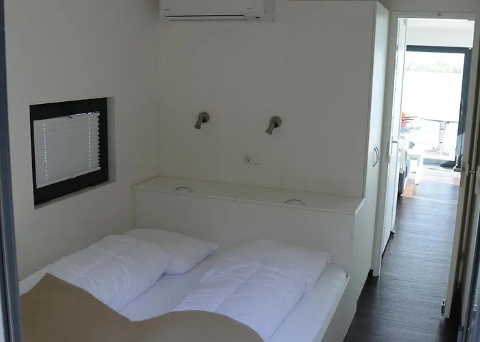 Hausboot Key West Ксантен